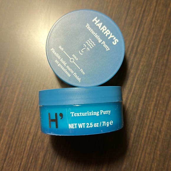 Men’s Toiletries Bundle - Picture 3 of 7